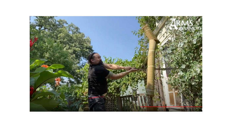 Cutting with short gripped longswords