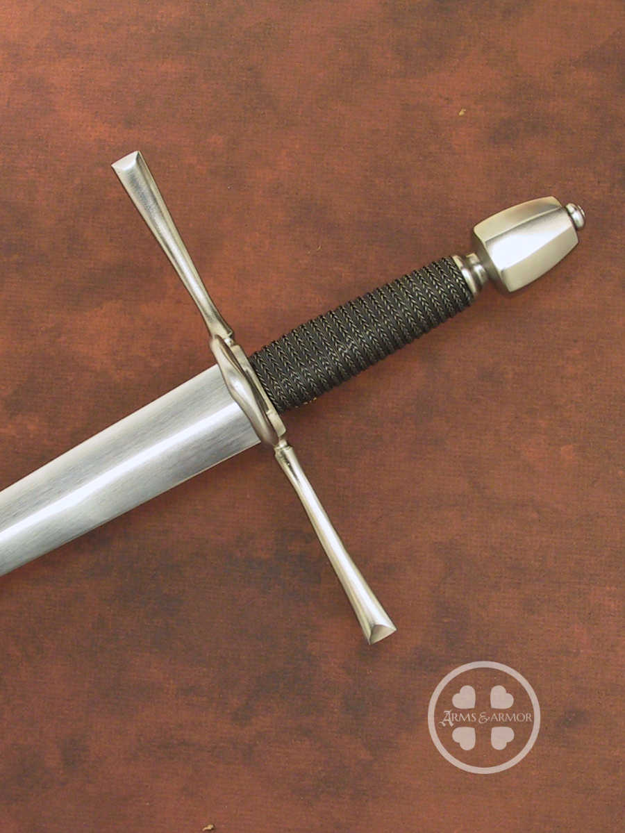 Parrying Dagger #253 trainer steel pommel barrel shaped and a straight guard with small side ring.