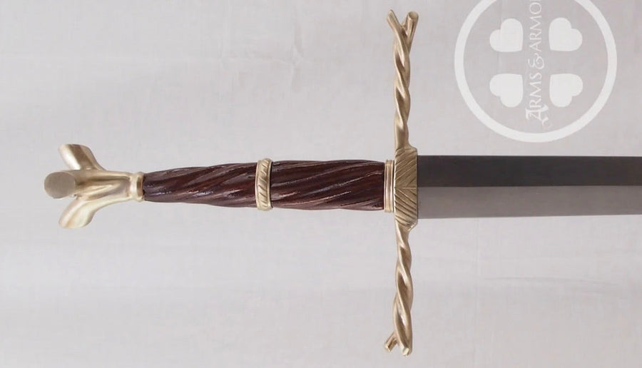 Pommel Shapes and Pommel Strikes in Armor