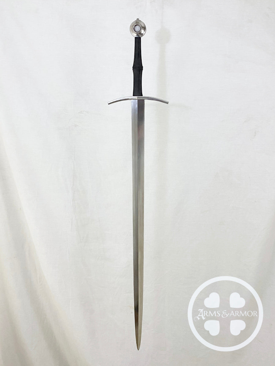Longsword Type XVIII with waisted black grip