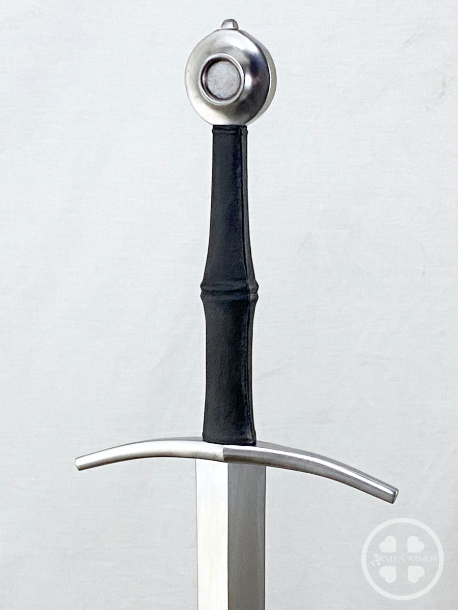 Longsword Type XVIII with waisted black grip