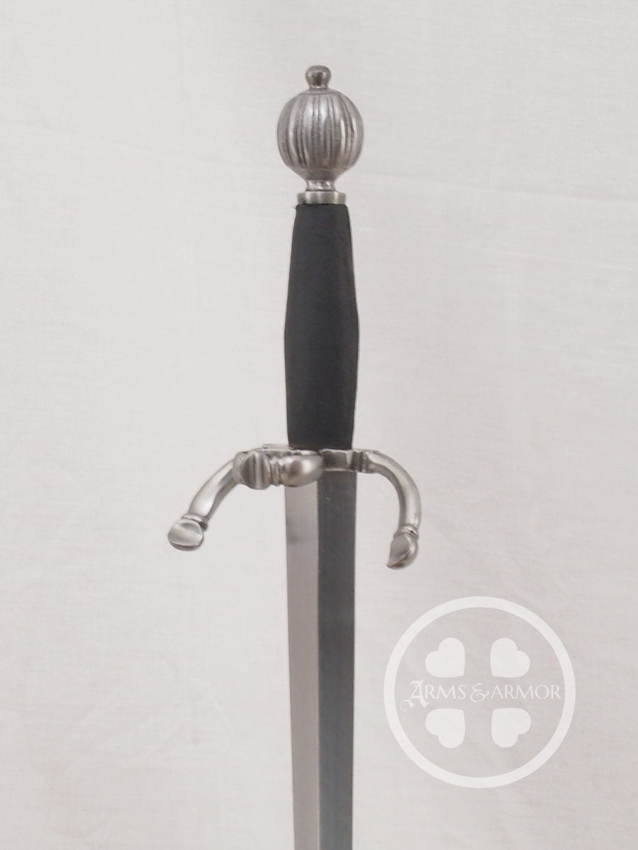 1580 Parrying Dagger #048 hilt detail quarter view with steel fittings and leather grip.