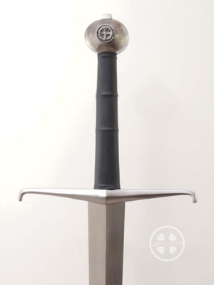 Black Prince longsword oakeshott type XVa replica of original medieval sword with steel fittings and hardened blade #034. 