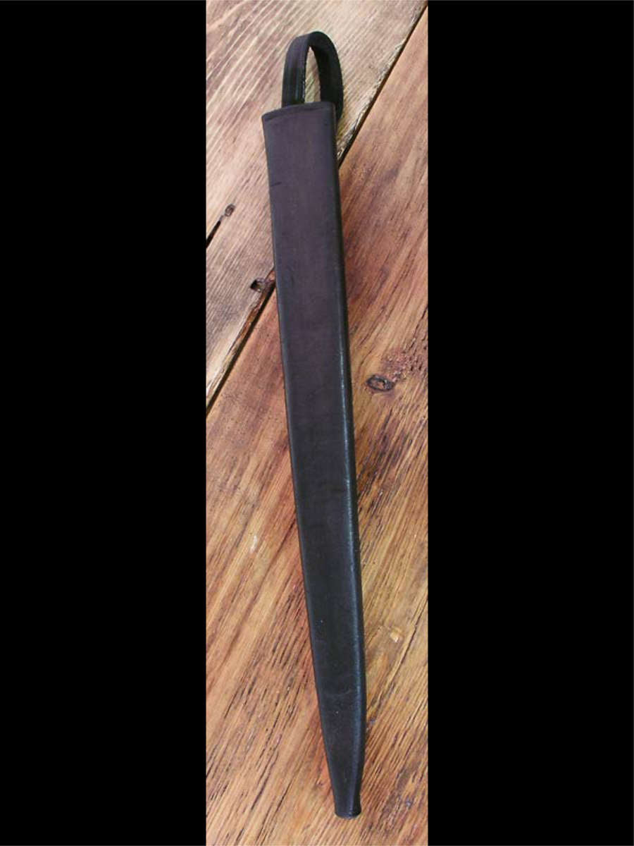#119 Parrying Dagger Leather scabbard in black.