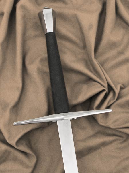 Spada da Zogho #205 steel hilt black leather grip and rectangular sectioned training blade.
